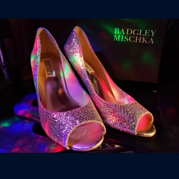 Open Toe Wedge Heels by BADGLEY MISCHKA - Picture 3 of 4